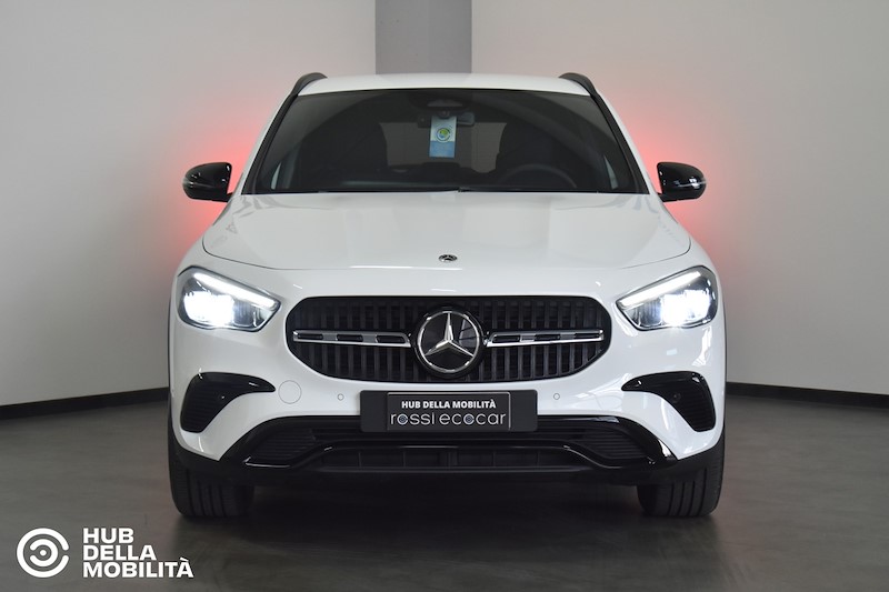 MERCEDES GLA 180 D AUT. BUSINESS EXTRA